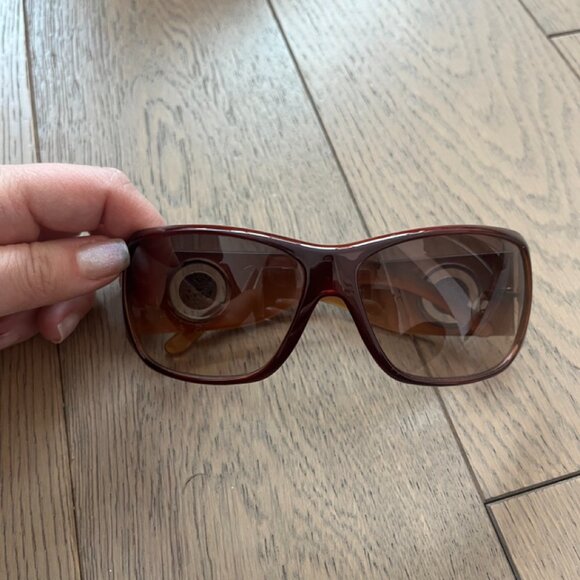 Vintage Versace Women\'s Brown Oversized Model 4105 Rare Sunglasses main image 2
